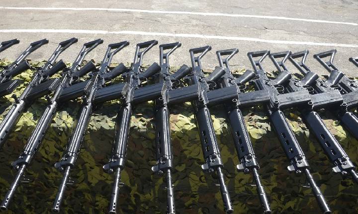 Forças de segurança do RJ terão de fazer recadastramento de armas