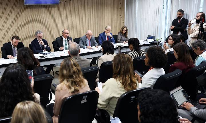 Setores atingidos por tarifaço dos EUA terão novo plano de socorro