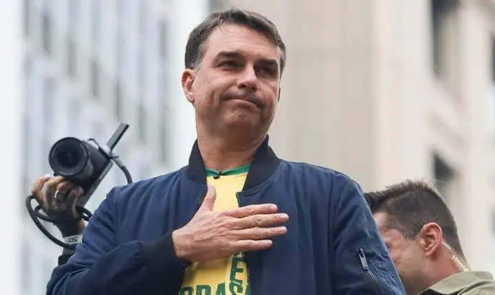 Quem é quem na carta de Flávio Bolsonaro? Conheça os políticos, autoridades e personagens históricos citados